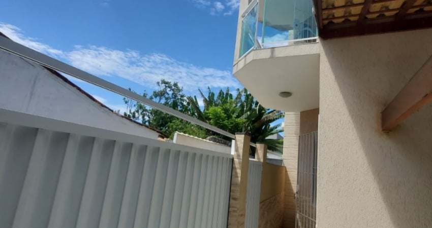 Casa em condomínio fechado com 2 quartos à venda na Serramar, Rio das Ostras 