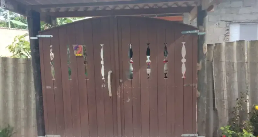 Casa em área de chácara em Itanhaém, no bairro Jardim Aguapeú!