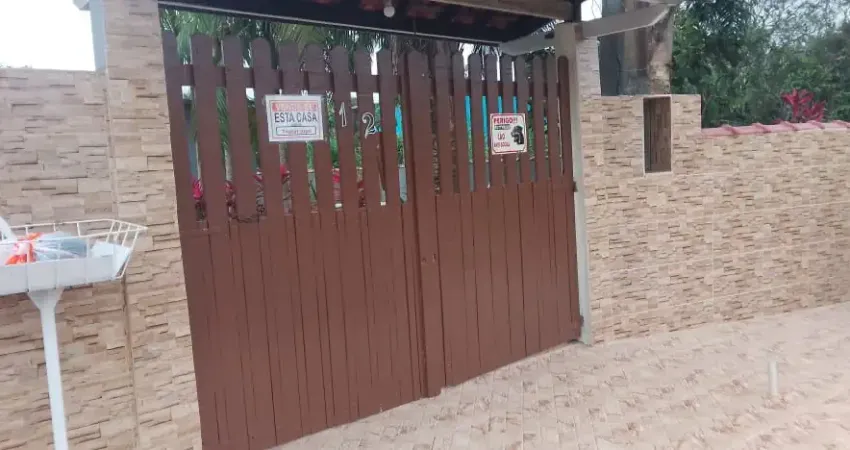 Vende-se casa no jardim luizamar mirim, escriturada, r$ 270 mil