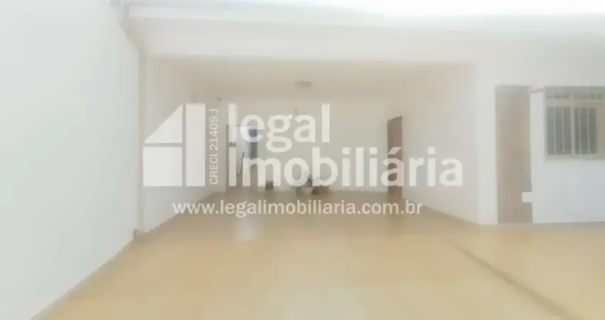 Casa à venda no parque bandeirantes conforto, lazer e natureza ao seu redor