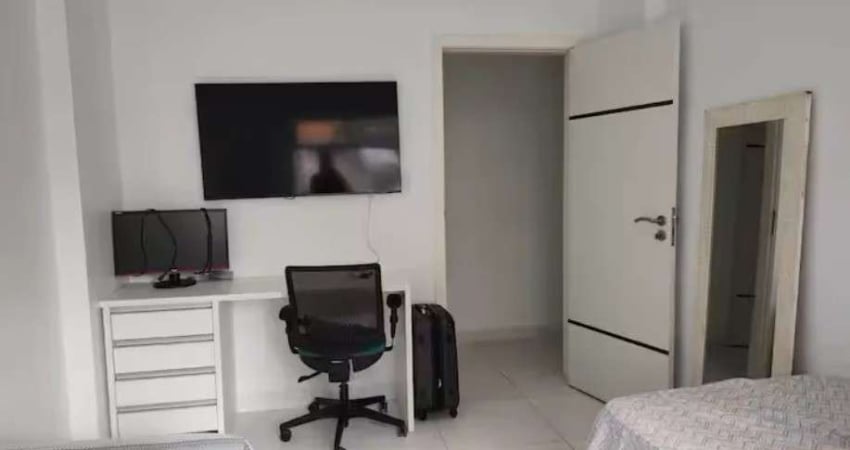 Apartamento para Locação em Santos, Gonzaga, 2 dormitórios, 1 suíte, 2 banheiros, 1 vaga