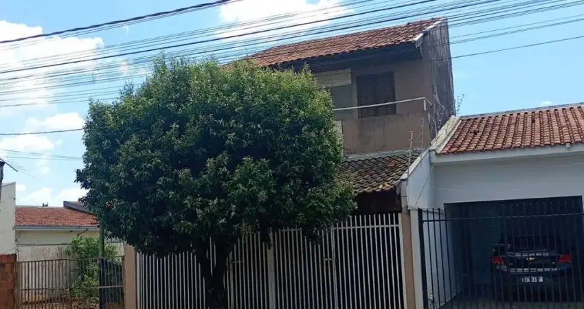 Casa com 2 dormitórios à venda, 180 m² por R$ 325.000,00 - Loteamento Sao Bernar