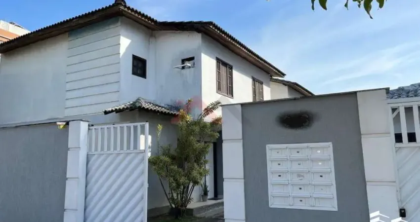 Casa 2 quartos, com 74m² de área construída, em condomínio na taquara - rj.