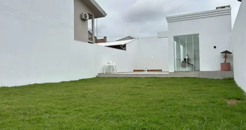 Terreno a venda no bairro Floresta em Joinville - SC por R$390.000,00