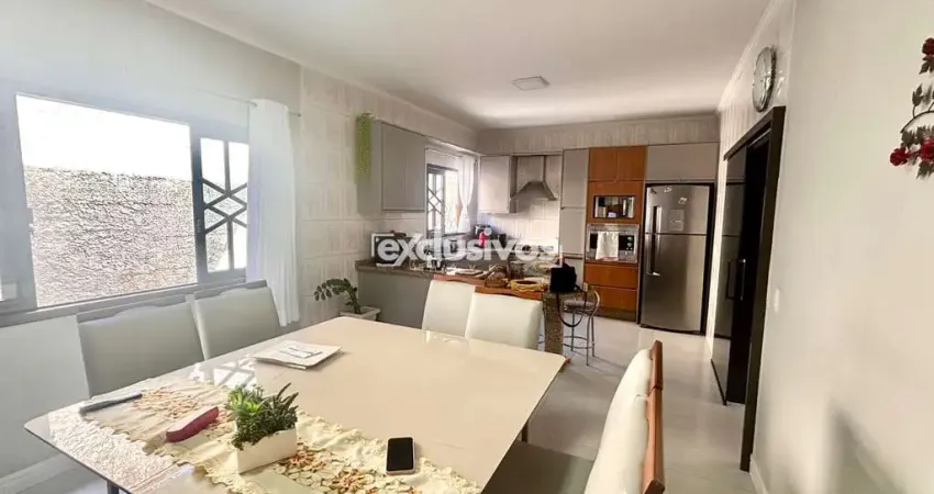 Excelente Casa no Itaum com energia solar e 4 quartos, analisa permuta!