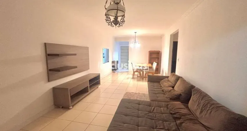 Um super e amplo apartamento mobiliado no Bom Retiro com planta de 87 m2 privativos.