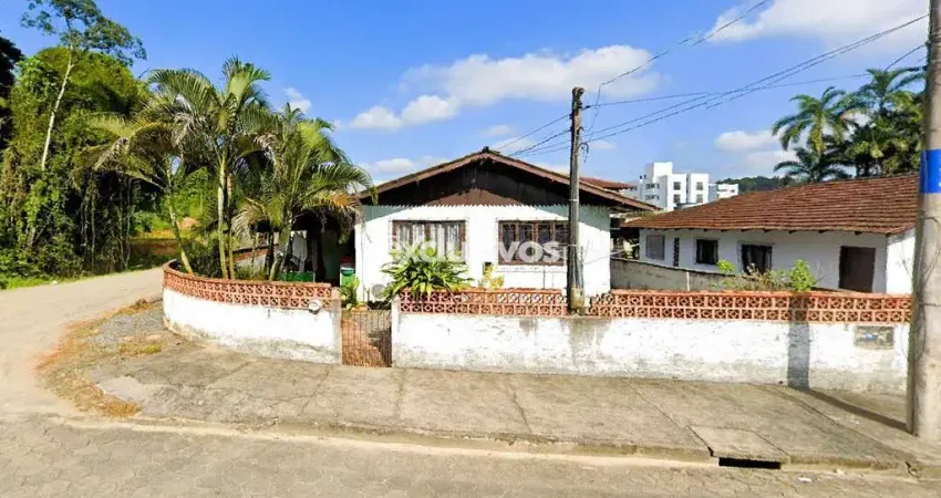 Terreno Plano de Esquina à Venda no Bairro Nova Brasília – Joinville/SC