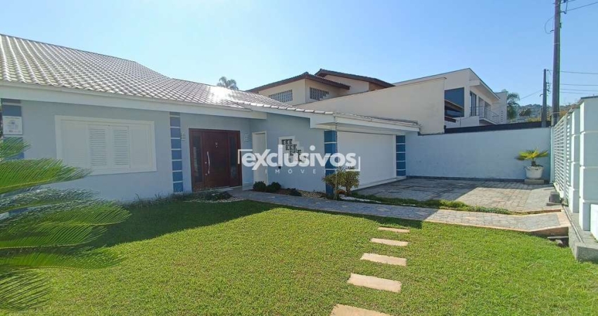 Casa averbada à venda no Saguaçú com 3 quartos por R$1.150.000,00