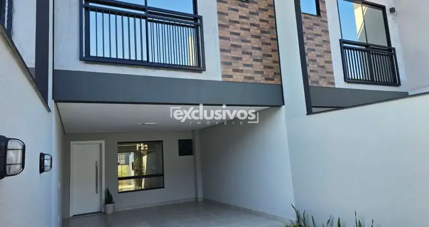 Sobrado Geminado a venda bairro Saguaçu por R$715.000,00