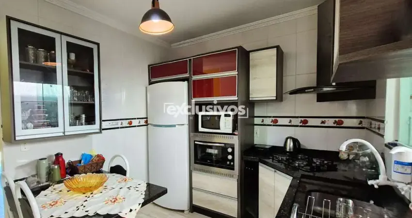 Oportunidade: geminado semi mobiliado com 1 suíte + 1 dormitório com 71m² privativos no aventureiro