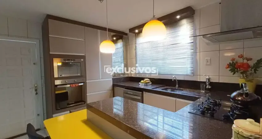 Casa averbada à venda no Saguaçú com 3 quartos por R$1.150.000,00