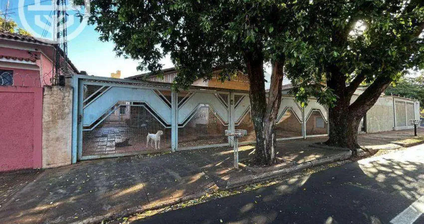 Casa com 3 quartos à venda no Centro, Barretos 