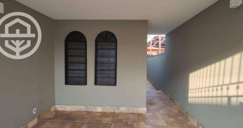 Casa com 3 dormitórios para alugar, 172 m² por R$ 1.737,42/mês - Centro - Barretos/SP