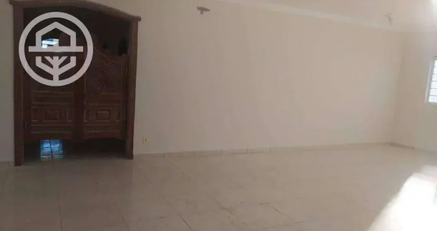 Casa com 4 dormitórios para alugar, 500 m² por R$ 3.000,00/mês - Centro - Barretos/SP