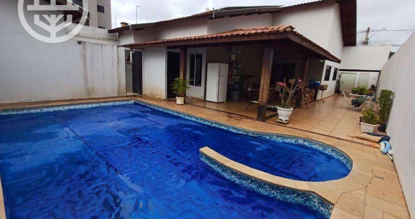 Casa com 3 dormitórios para alugar, 186 m² por R$ 3.610,00/mês - Jardim Universitário - Barretos/SP