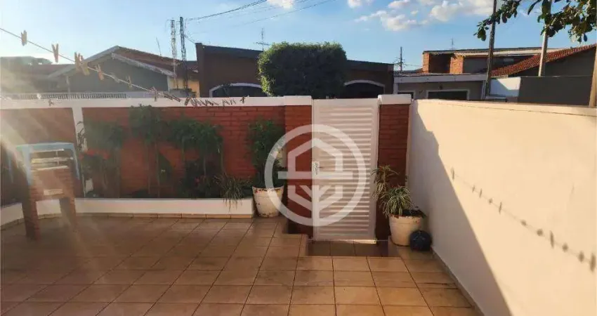 Casa com 3 dormitórios à venda, 156 m² por R$ 750.000,00 - Aeroporto - Barretos/SP