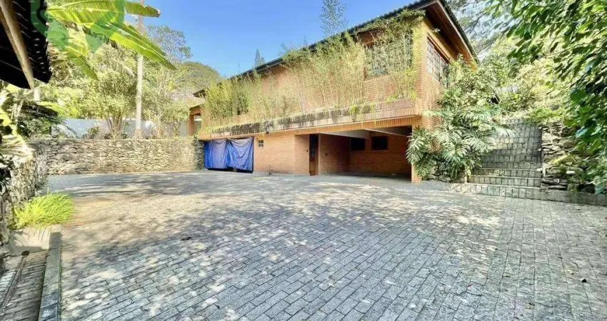 Sobrado com 5 dormitórios, 923 m² - venda por R$ 2.950.000,00 ou aluguel por R$ 20.782,68/mês - Vila Santo Antônio - Cotia/SP