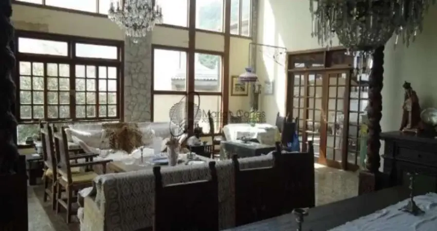 Casa com 5 quartos à venda no Charitas, Niterói 
