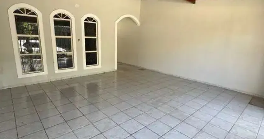 Casa com 3 quartos à venda na Alameda das Glicínias, 54, Jardim Simus, Sorocaba