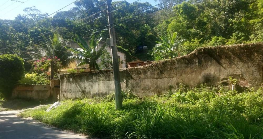 Terreno à venda na Estrada das Piabas, Várzea das Moças, São Gonçalo