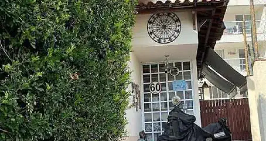 Casa com 3 quartos à venda na Rua Doutor Paulo César, Santa Rosa, Niterói