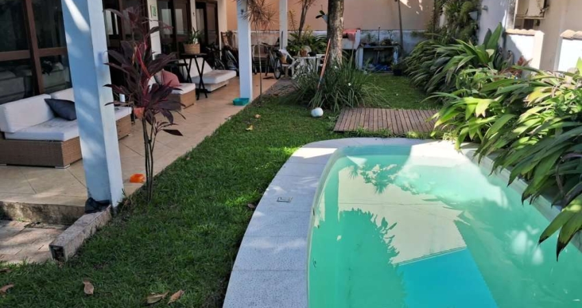 Casa com 3 quartos à venda na Loteamento Cafuba, Piratininga, Niterói