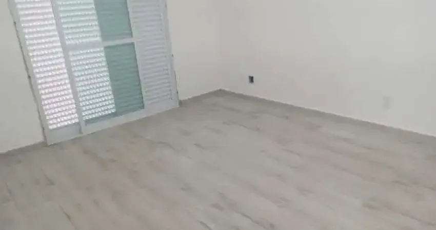 Casa com 2 quartos à venda no Embaré, Santos 