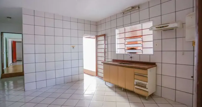 Casa à Venda 148m - 4 Dorm. - R$ 373.000 - Rua Aparecida - Santa Rosália - Sorocaba/SP