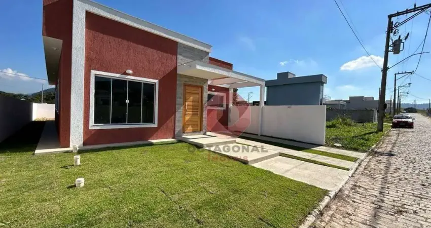 Casa com 3 dormitórios à venda, 99 m² por R$ 450.000,00 - Pindobas - Maricá/RJ