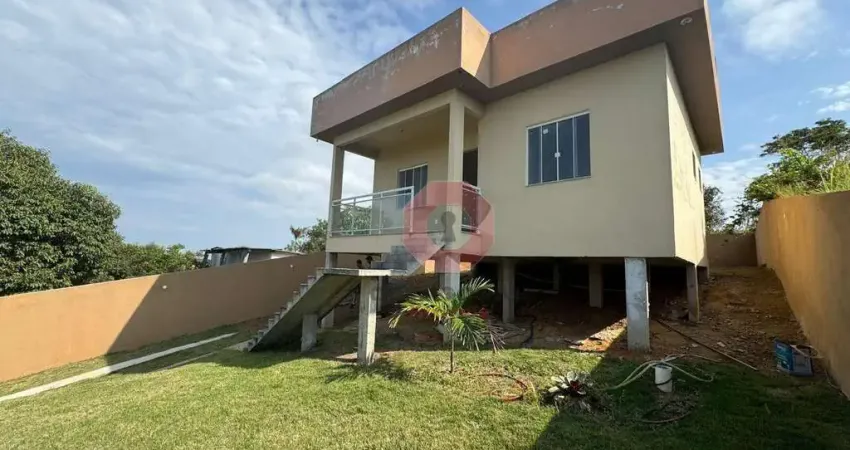 Casa com 2 dormitórios à venda, 100 m² por R$ 300.000,00 - Jacaroá - Maricá/RJ