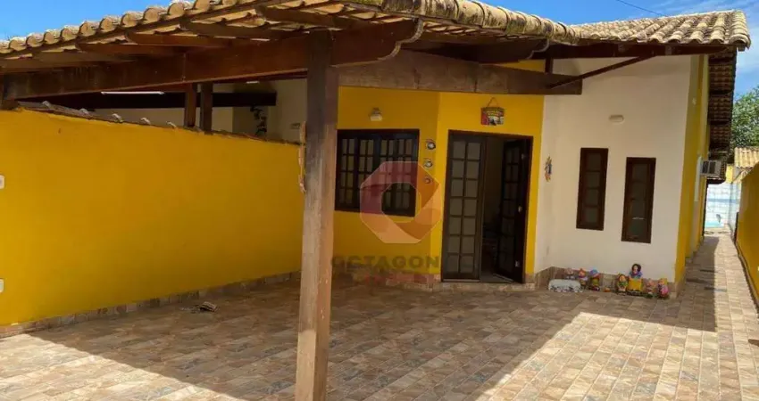 Casa com 2 dormitórios à venda, 69 m² por R$ 450.000,00 - Jardim Atlântico Central (Itaipuaçu) - Maricá/RJ