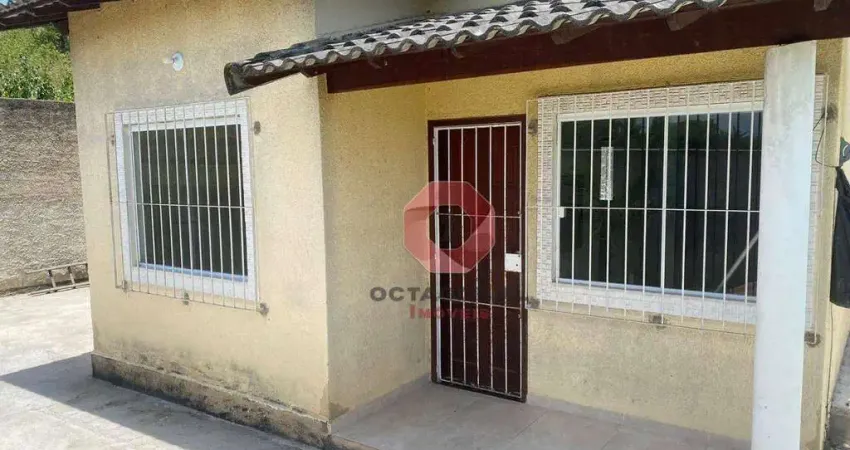 Casa com 2 dormitórios à venda, 59 m² por R$ 310.000 - Itapeba - Maricá/RJ