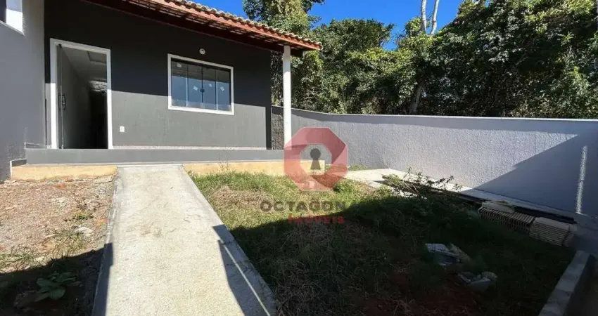 Casa com 2 dormitórios à venda, 65 m² por R$ 390.000 - São José do Imbassaí - Maricá/RJ