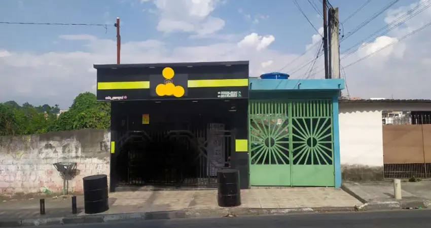 Casa tipo para venda em Vila Santa Margarida com 9 quartos, sendo 1 suíte, 380m²