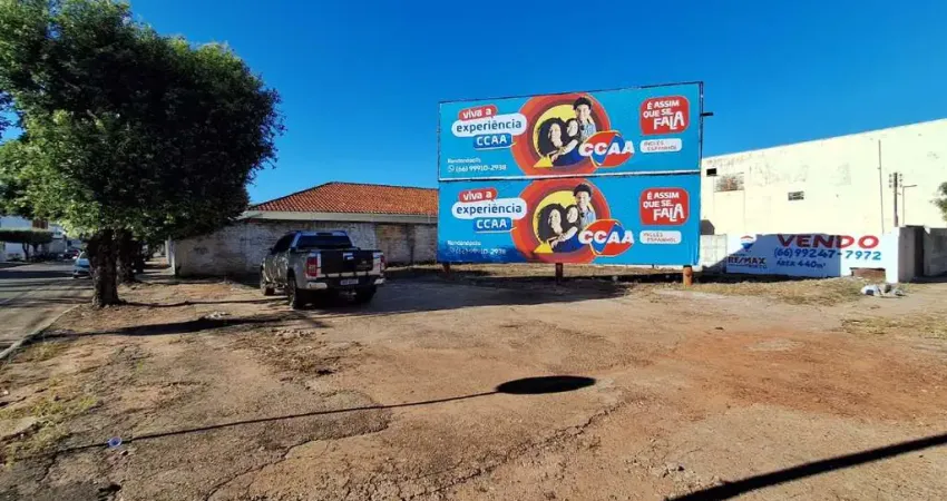 Terreno comercial à venda na Avenida Tiradentes, 2030, Centro, Rondonópolis
