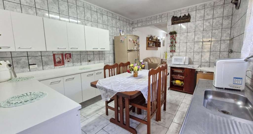 Sobrado para venda com 2 quartos, 124m²