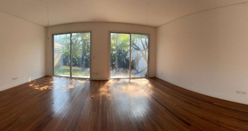 Casa em condomínio para venda com 4 quartos, sendo 4 suítes, 320m²