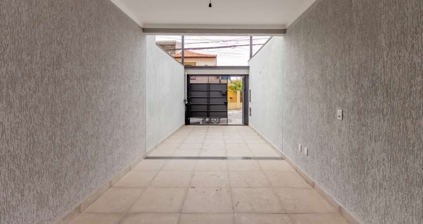 Sobrado para venda com 3 quartos, sendo 1 suíte, 135m²