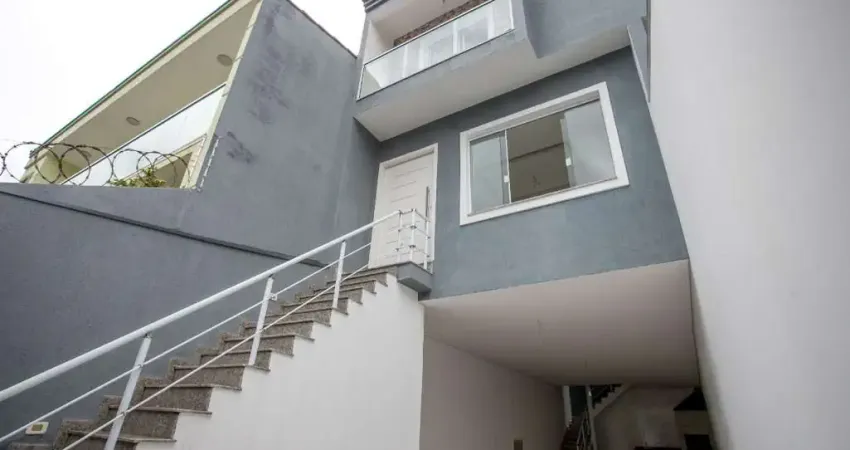 Sobrado para venda com 3 quartos, sendo 1 suíte, 180m²