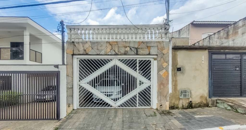 Sobrado para venda em Jardim Teresa com 3 quartos, sendo 1 suíte, 169m²
