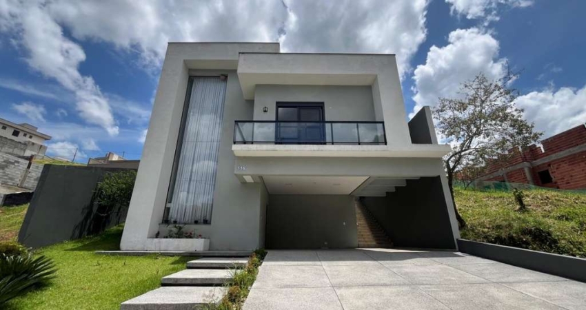 Casa em condomínio para venda com 3 quartos, sendo 1 suíte, 220m²