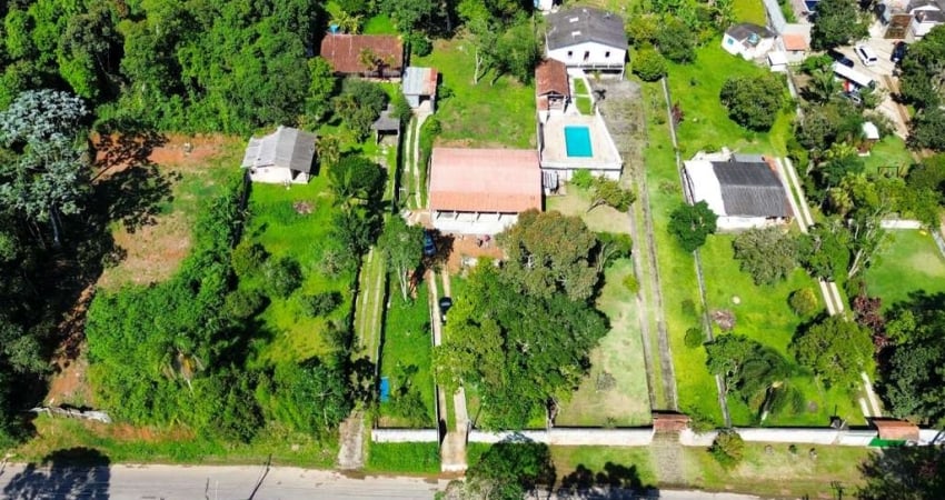 Casa tipo para venda com 3 quartos, sendo 2 suítes, 184m²