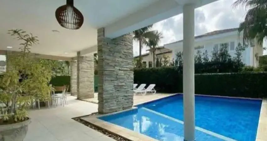 Casa em condomínio para venda com 4 quartos, sendo 2 suítes, 290m²