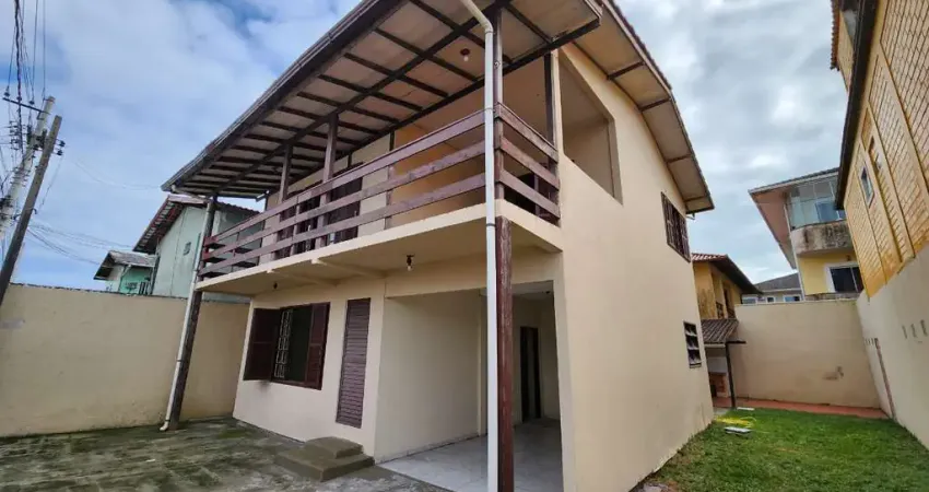 Casa tipo para venda em ingleses do rio vermelho com 3 quartos, 170m²