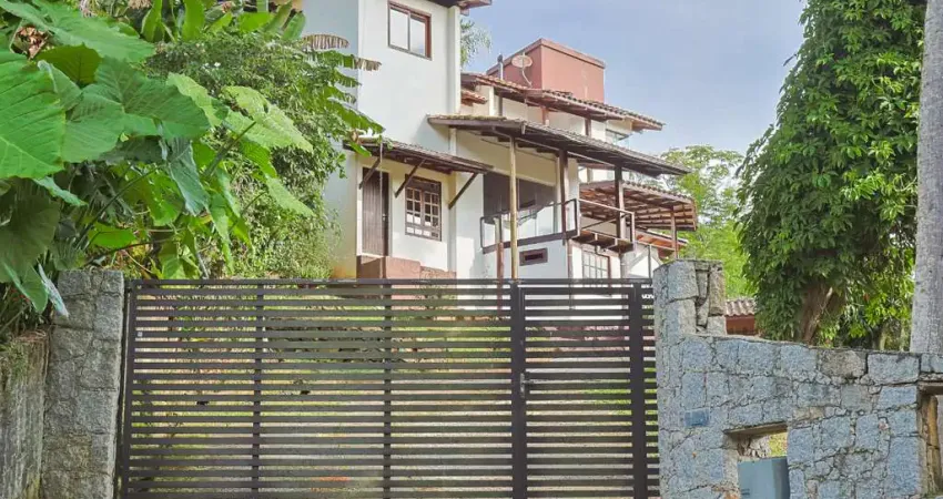 Casa tipo para venda em córrego grande com 4 quartos, sendo 2 suítes, 250m²