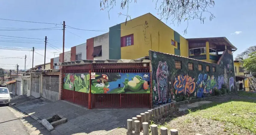 Casa com 3 quartos à venda na Rua Humberto Bortolo, 26, Bortolândia, São Paulo