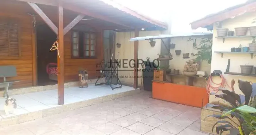Imóvel com 2 casas no terreno, 3 vagas de garagem e 280m² de a/c,  bem localizado em  moinho velho, são paulo-sp: