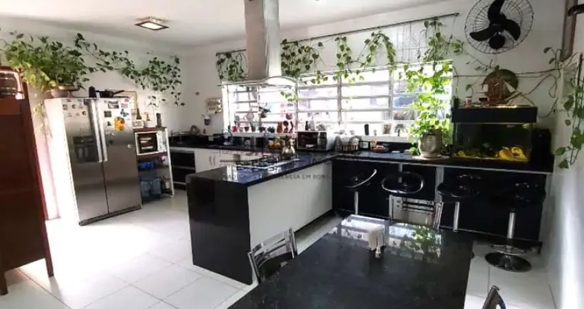 Imperdível casa à venda em são paulo-sp, com 4 quartos, 2 suítes, 3 salas e 3 vagas de garagem! 269,00m²