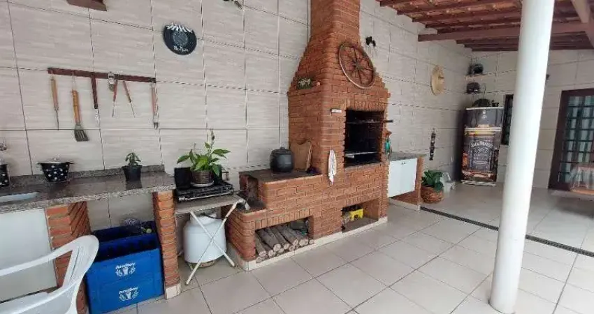 Excelente sobrado em São Paulo-SP: Casa com 4 quartos, 1 suíte, 1 sala, 4 banheiros e 215m² no Jardim Patente Novo