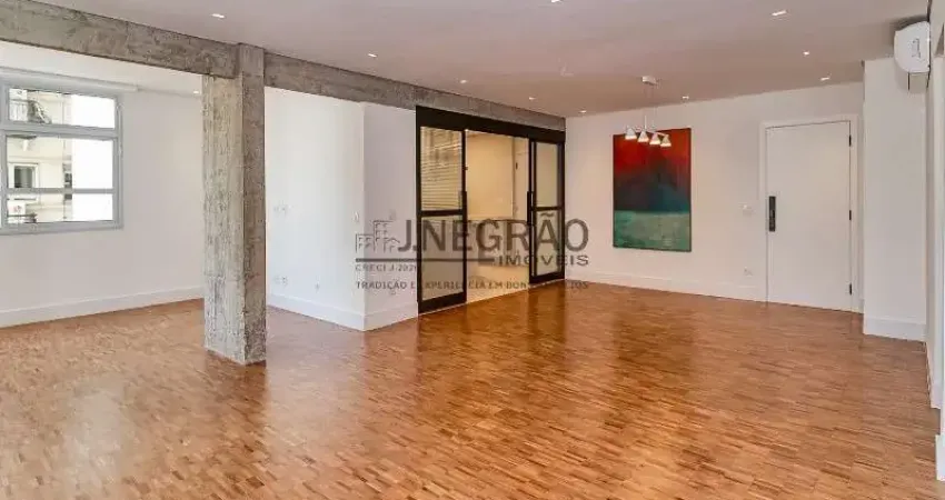 Apartamento reformado!! vago à venda em cerqueira césar, são paulo-sp: 3 quartos, 3 suítes, 3 salas, 2 vagas de garagem, 213,50 m².